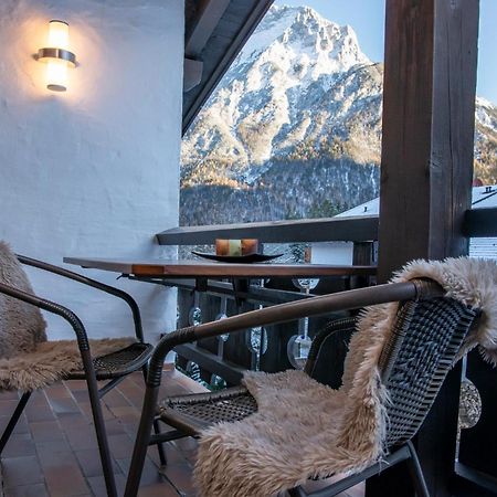 Ferienhaus Zauberberg - Magie Der Alpen - By Loewenherz Mittenwald Buitenkant foto