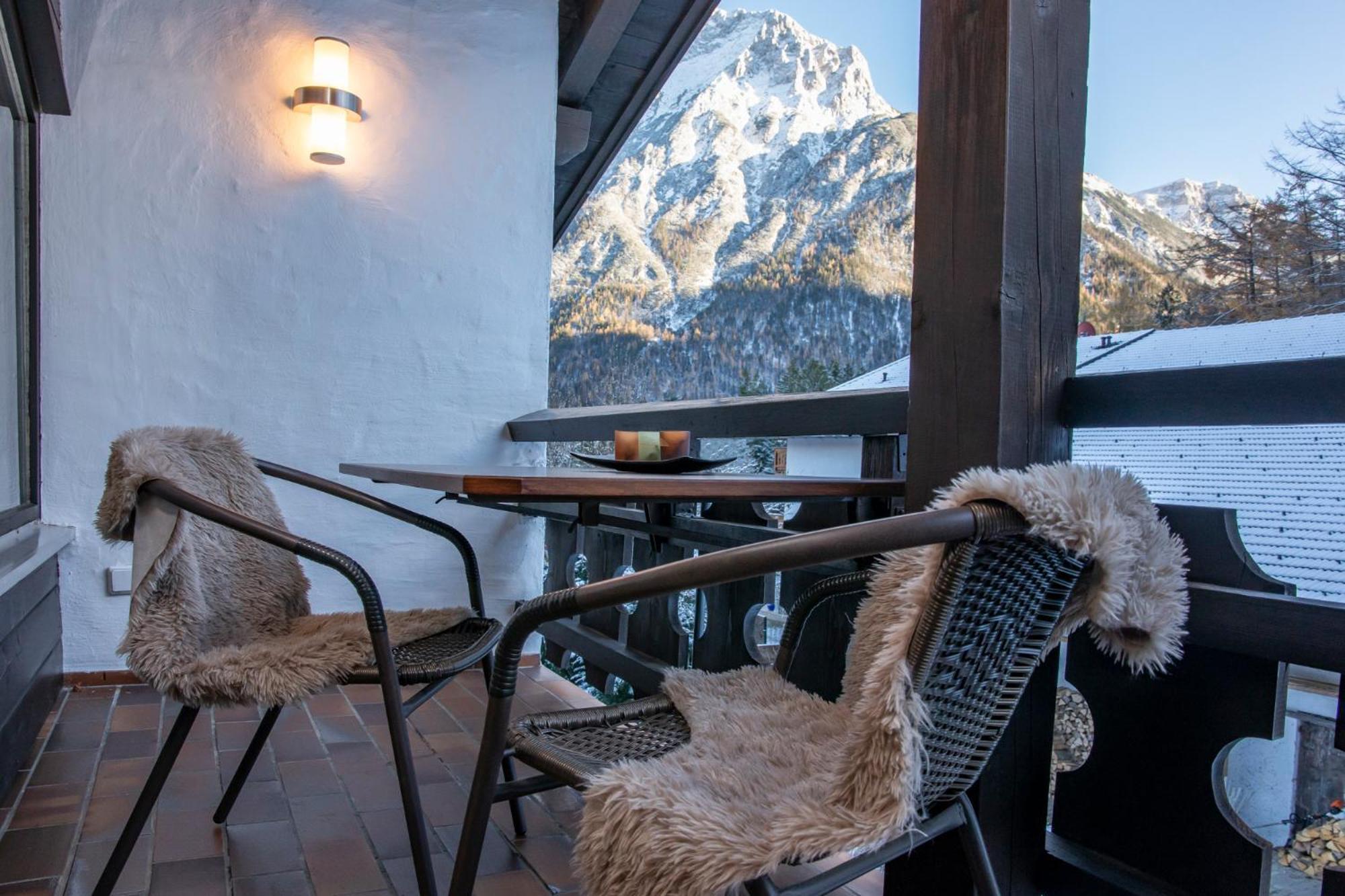 Ferienhaus Zauberberg - Magie Der Alpen - By Loewenherz Mittenwald Buitenkant foto